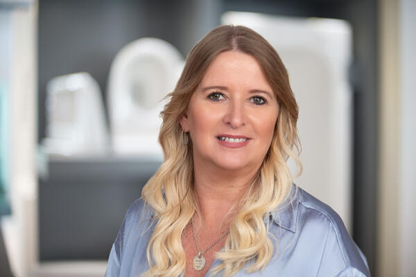 Claudia Schütz-Baur - Kundendienstannahme Claudia Schütz-Baur - Kundendienstannahme | Hinz - Fachbetrieb für Sanitär- und Heizungstechnik in Köln